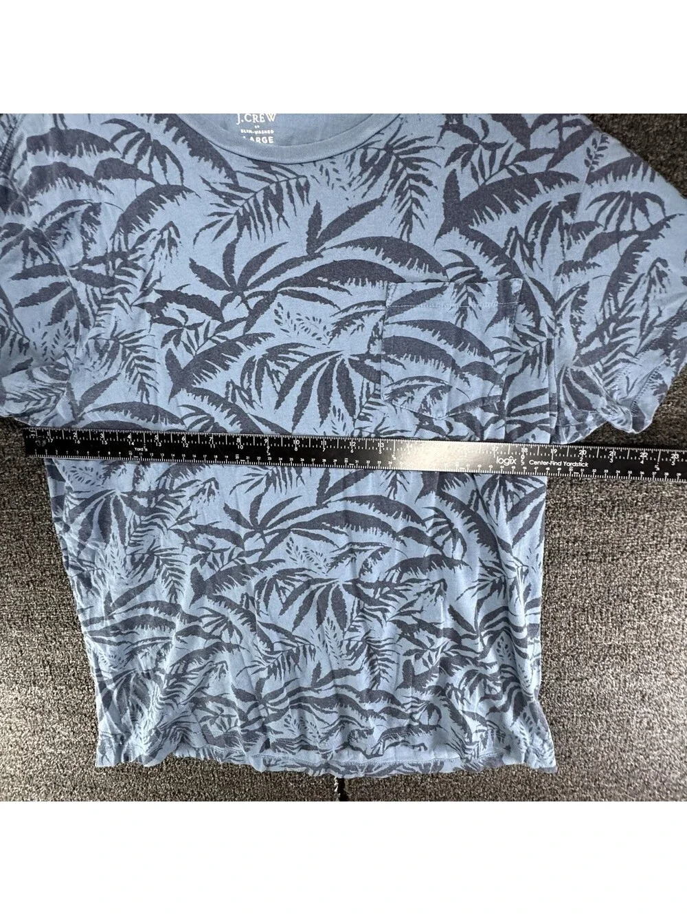 J.CREW Men’s Slim Fit Pocket T-Shirt Blue Tropical Print Short Sleeve, Size L